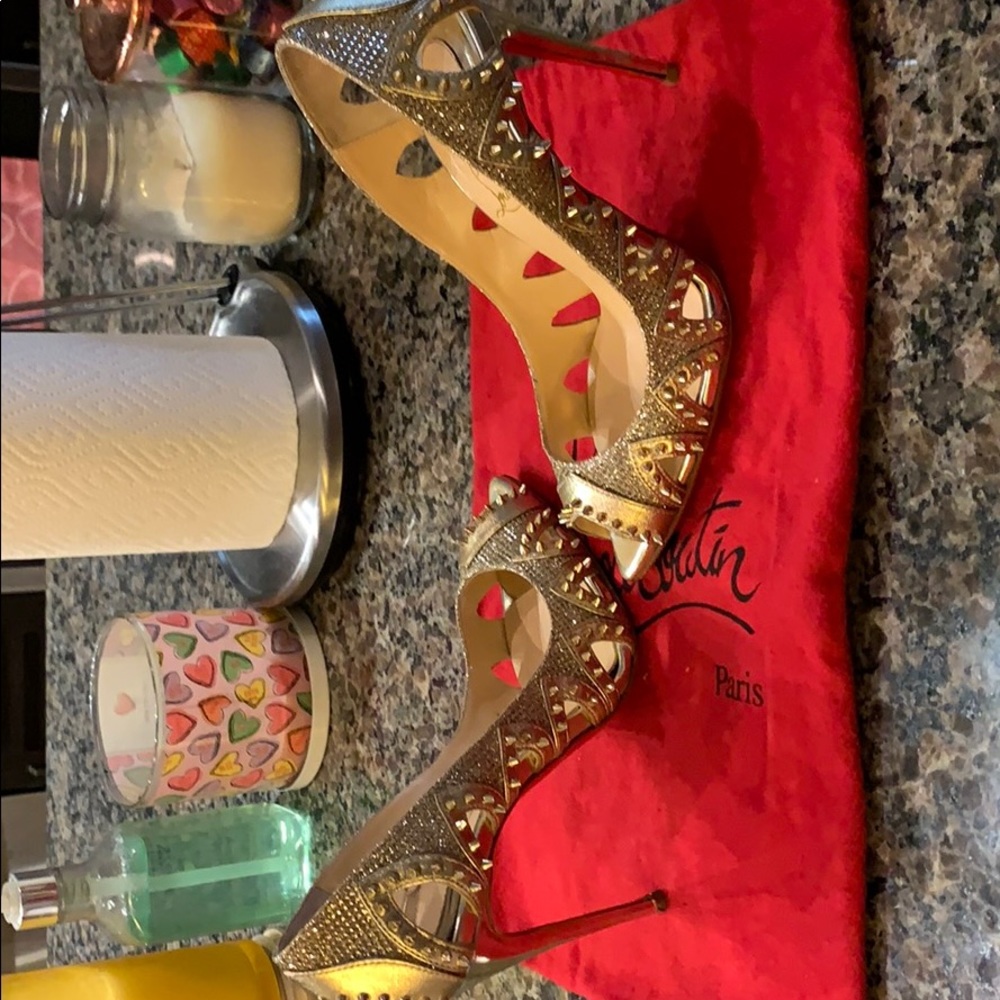 Silk /glitter red bottoms